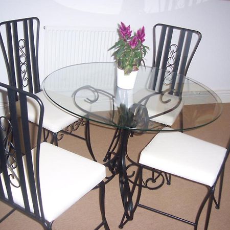 Oyo Arinza Apartments, Liverpool Luaran gambar