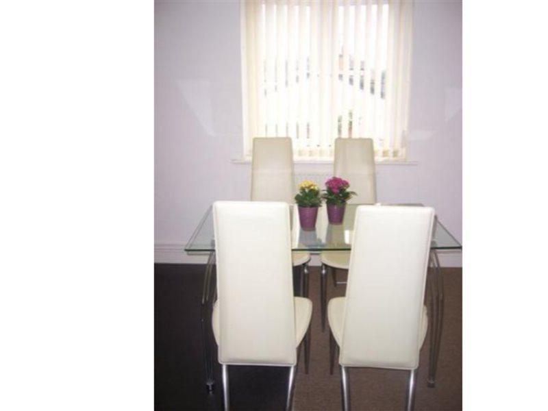 Oyo Arinza Apartments, Liverpool Luaran gambar